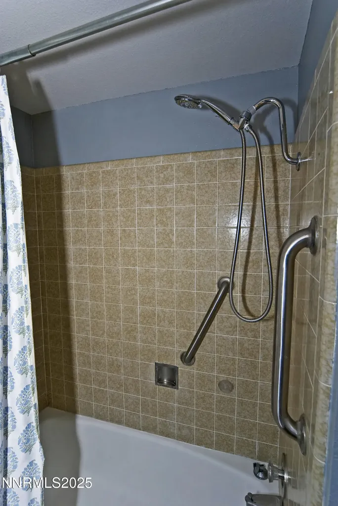 5705 Blue Hills Reno NV 89502