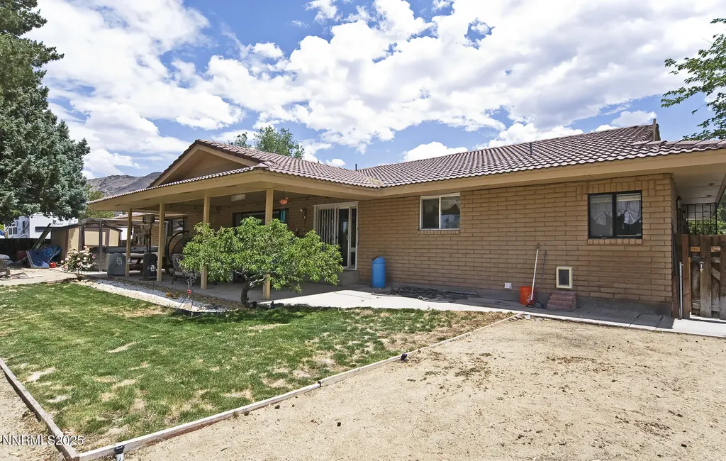 5705 Blue Hills Reno NV 89502