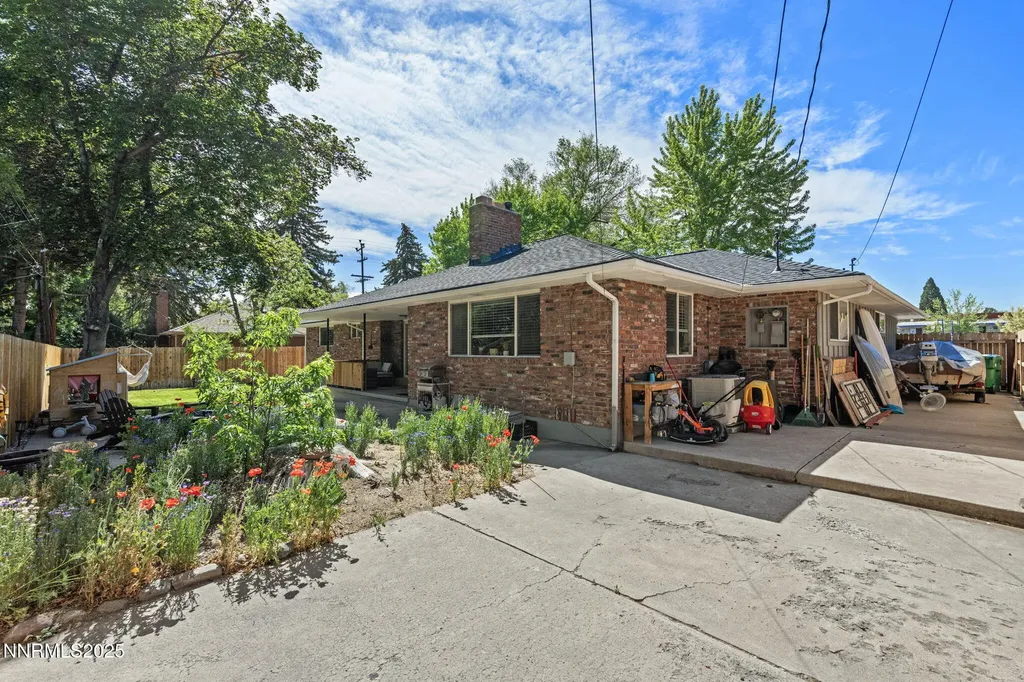 1445 California Reno NV 89509