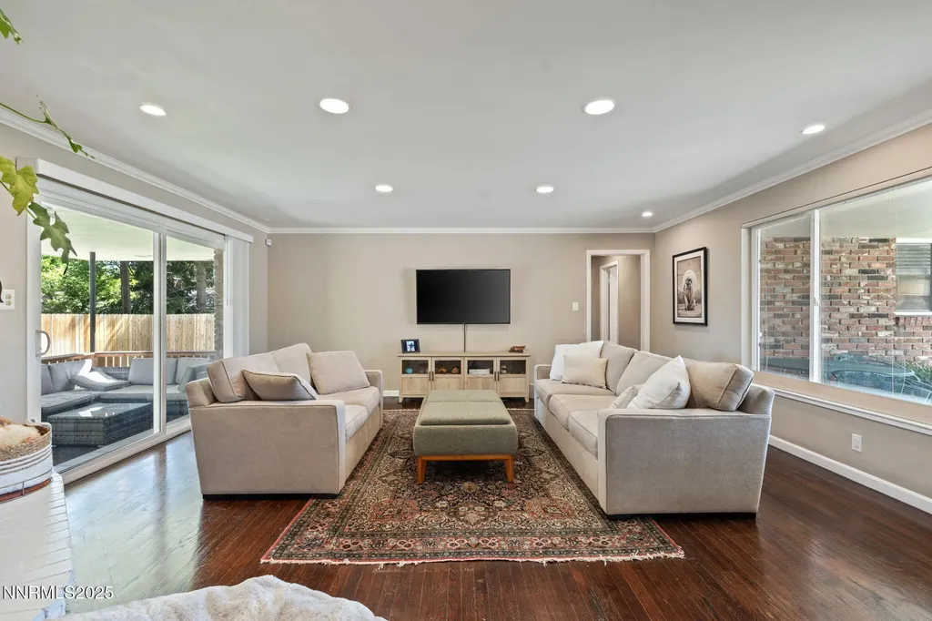 1445 California Reno NV 89509