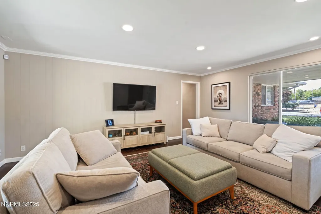 1445 California Reno NV 89509
