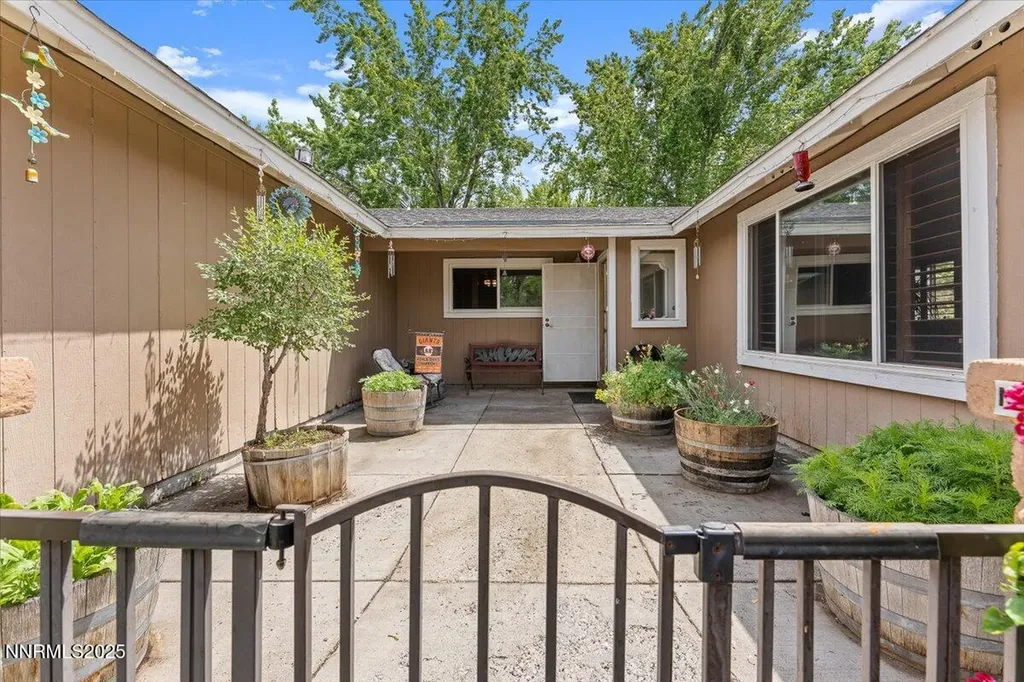4415 Leche Reno NV 89502