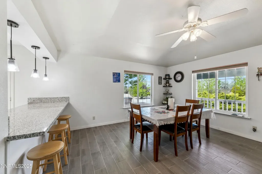 21 Fox Yerington NV 89447