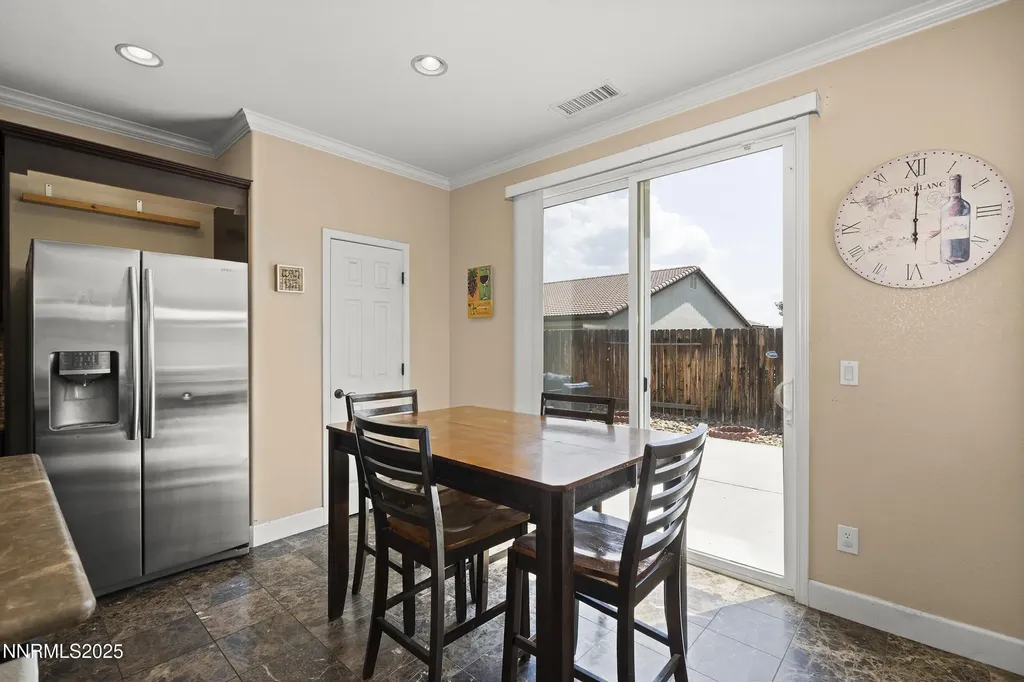 2000 Long Hollow Reno NV 89521