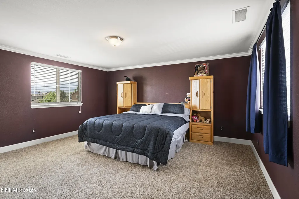 2000 Long Hollow Reno NV 89521