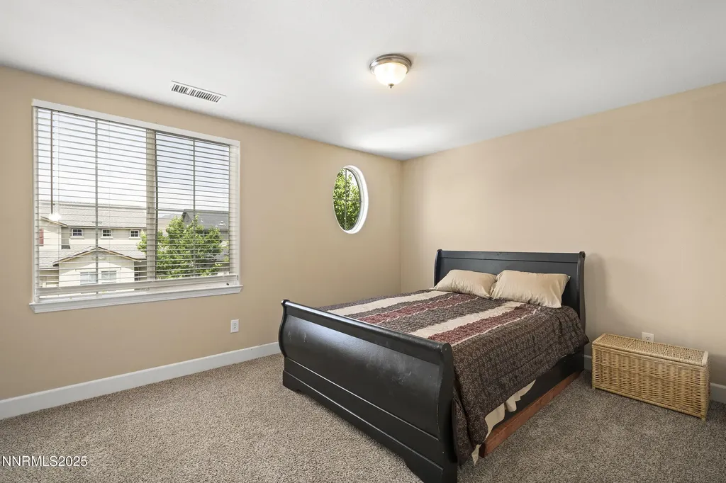 2000 Long Hollow Reno NV 89521
