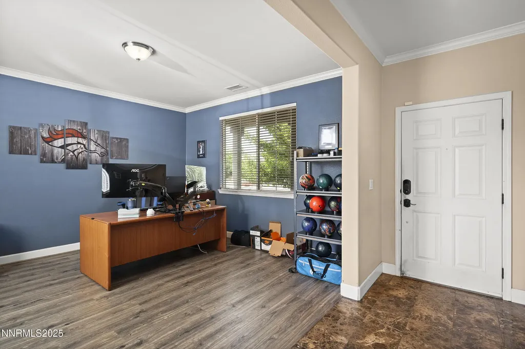 2000 Long Hollow Reno NV 89521