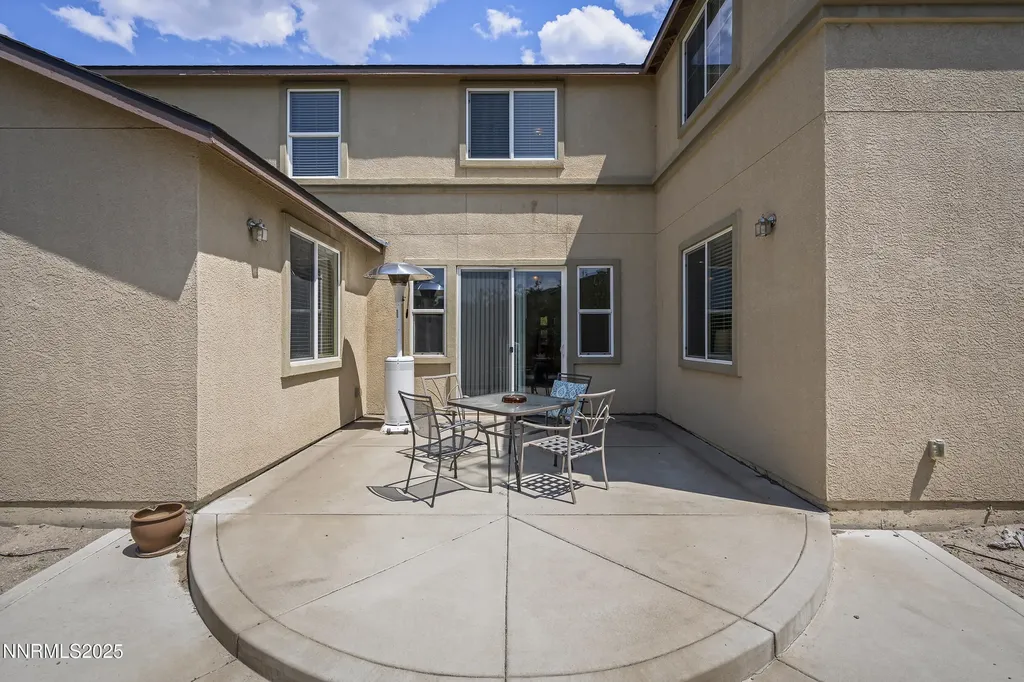 2000 Long Hollow Reno NV 89521
