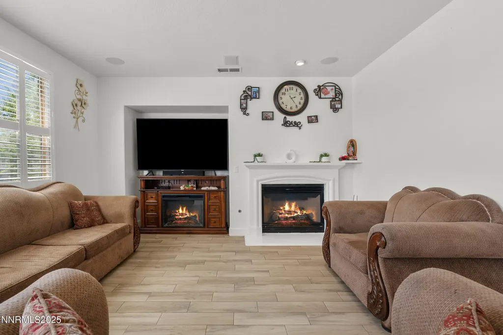 7935 Opal Station Reno NV 89506