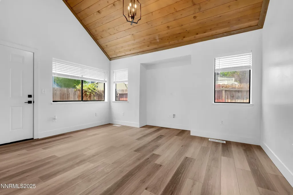 2510 Betsy Sparks NV 89431