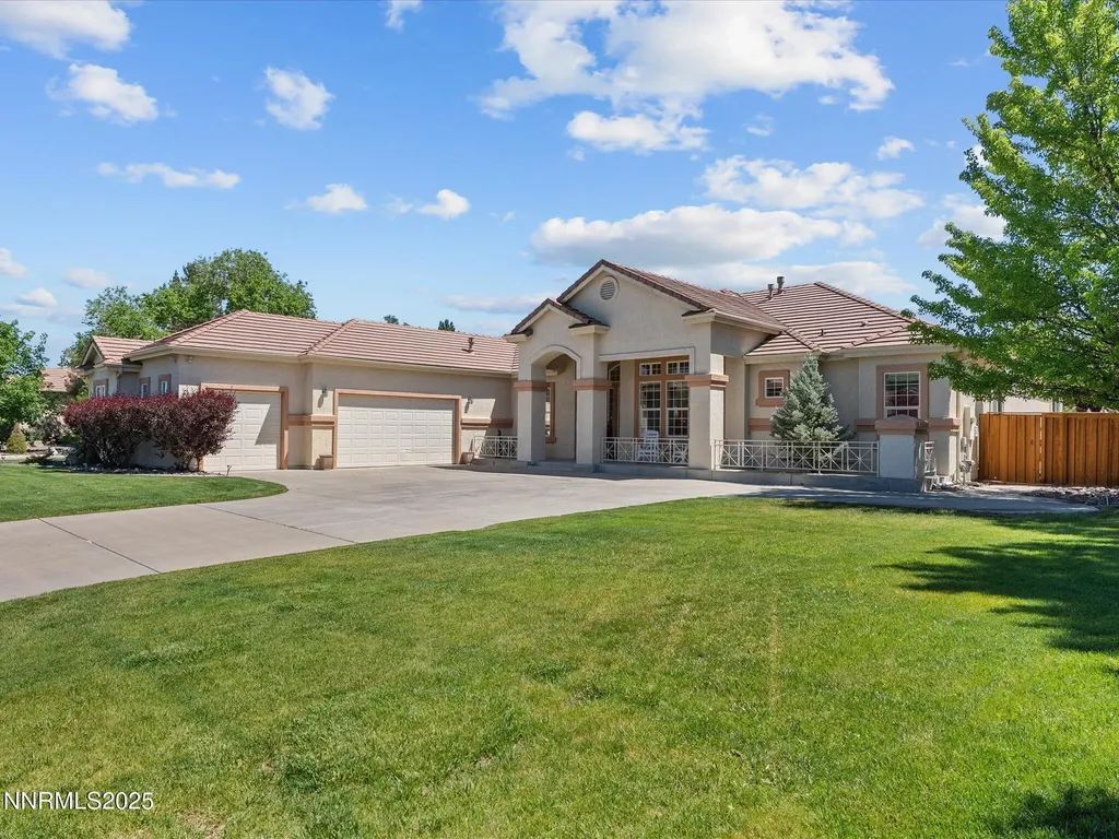8042 Calabaza Sparks NV 89436