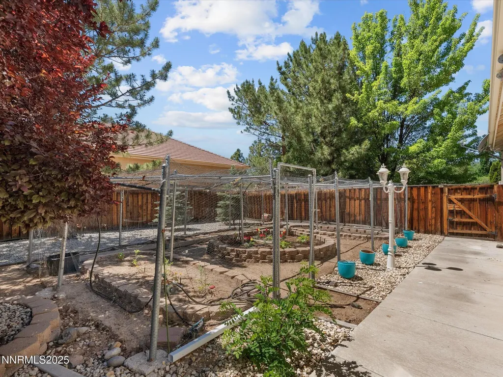 8042 Calabaza Sparks NV 89436