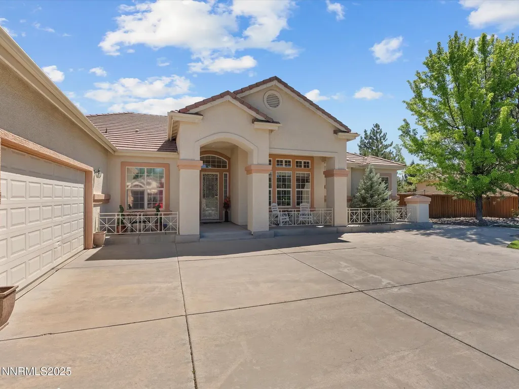 8042 Calabaza Sparks NV 89436