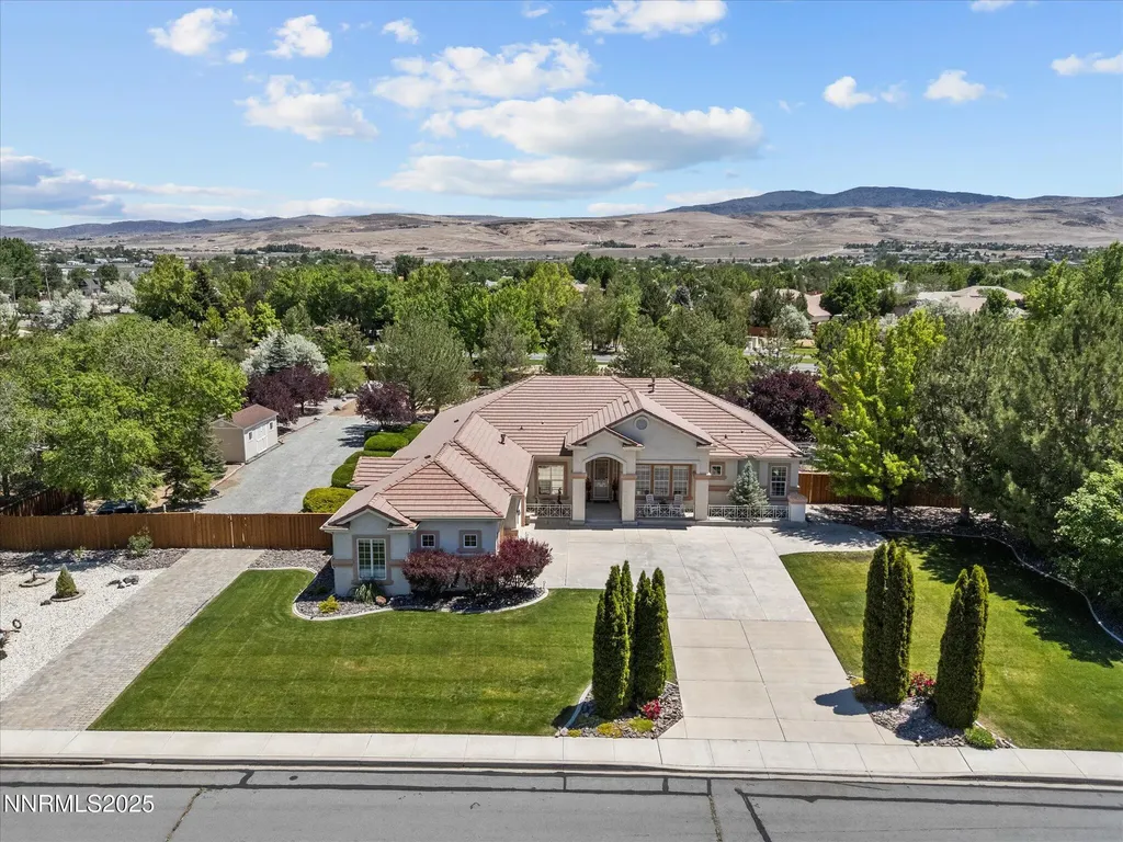 8042 Calabaza Sparks NV 89436
