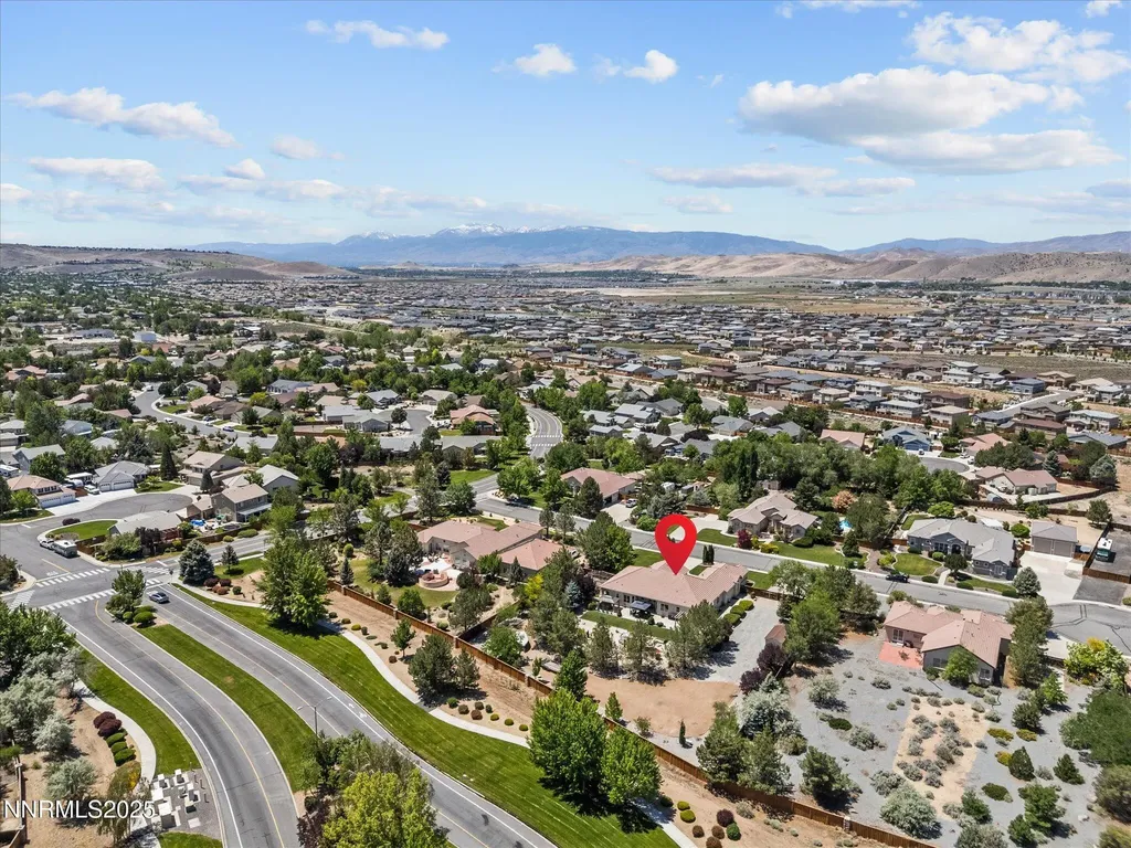 8042 Calabaza Sparks NV 89436