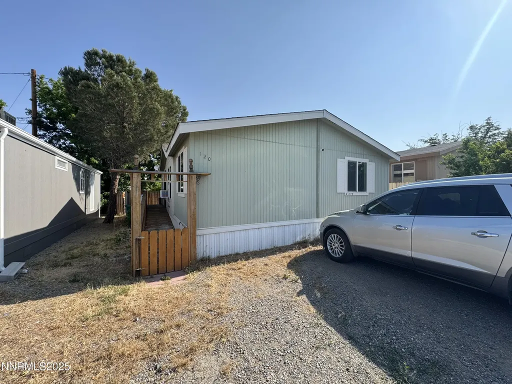 120 Hart Dayton NV 89403