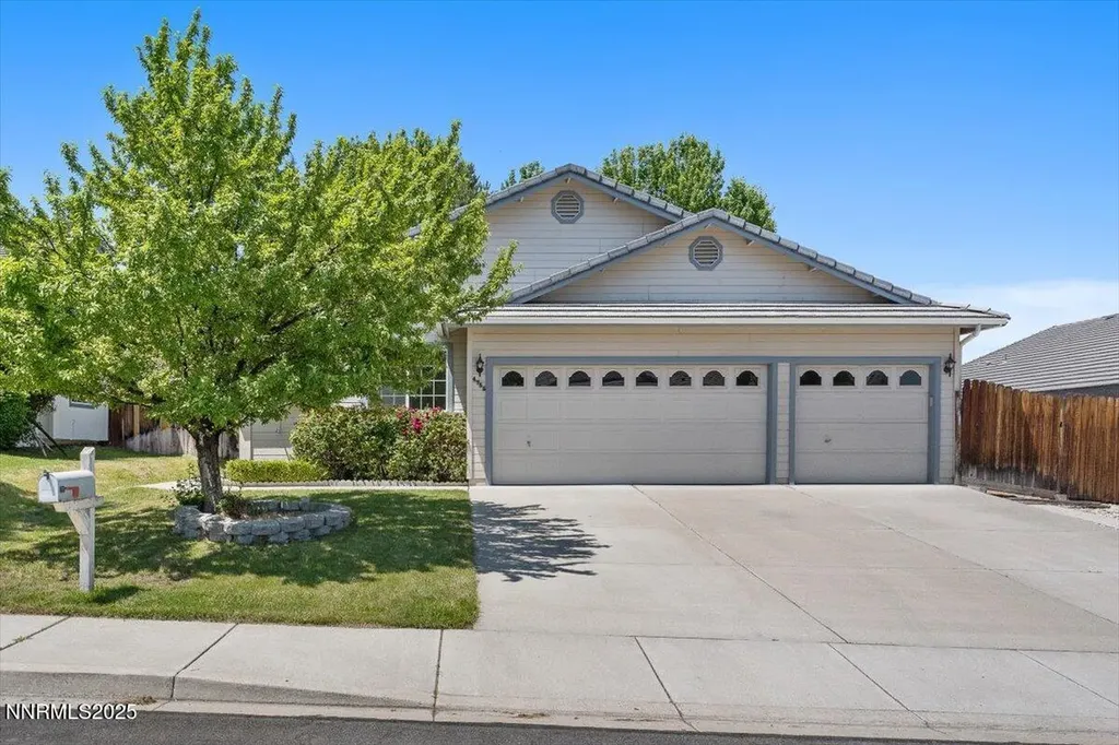 4755 Vista Mountain Sparks NV 89436