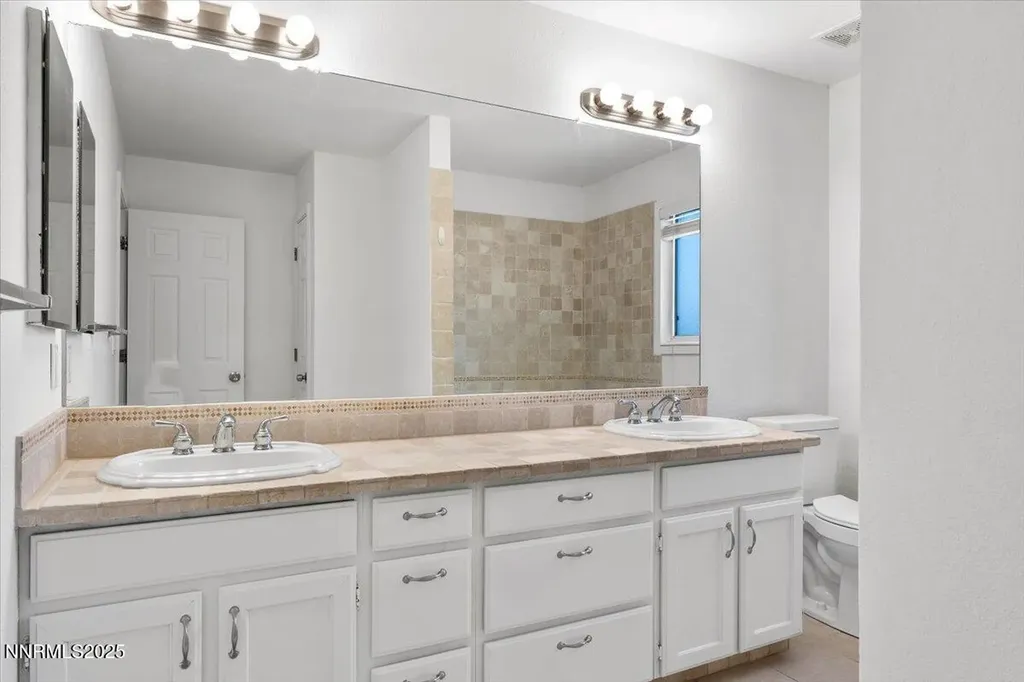 4755 Vista Mountain Sparks NV 89436