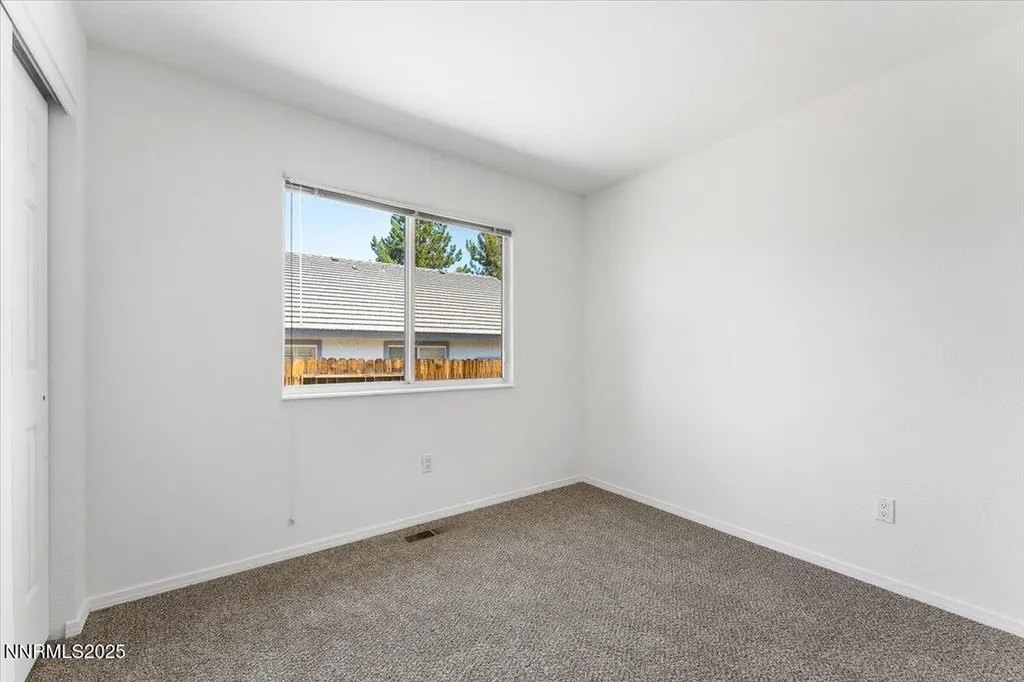 4755 Vista Mountain Sparks NV 89436