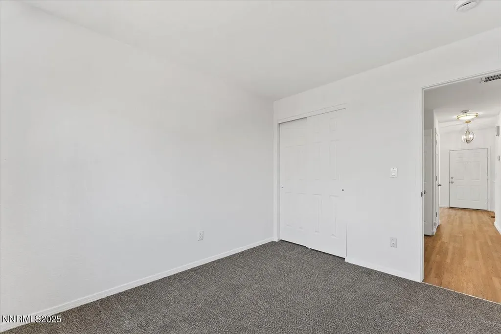 4755 Vista Mountain Sparks NV 89436