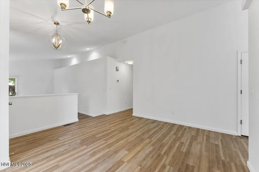 4755 Vista Mountain Sparks NV 89436