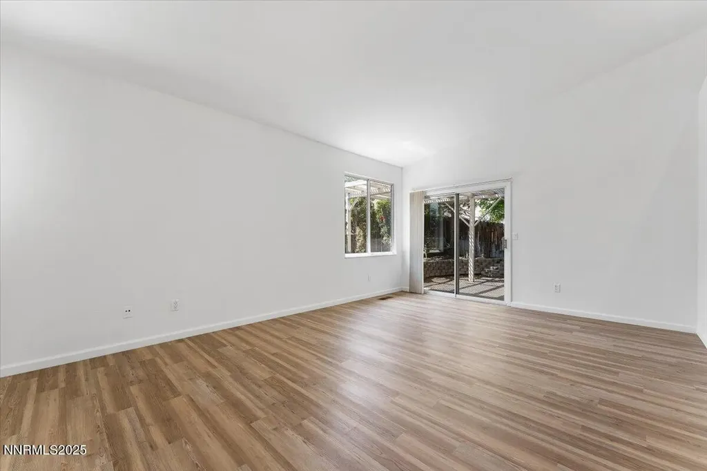 4755 Vista Mountain Sparks NV 89436