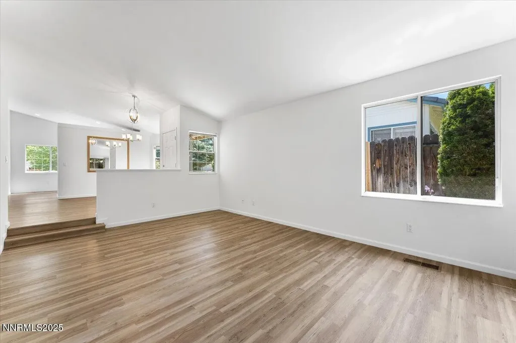 4755 Vista Mountain Sparks NV 89436