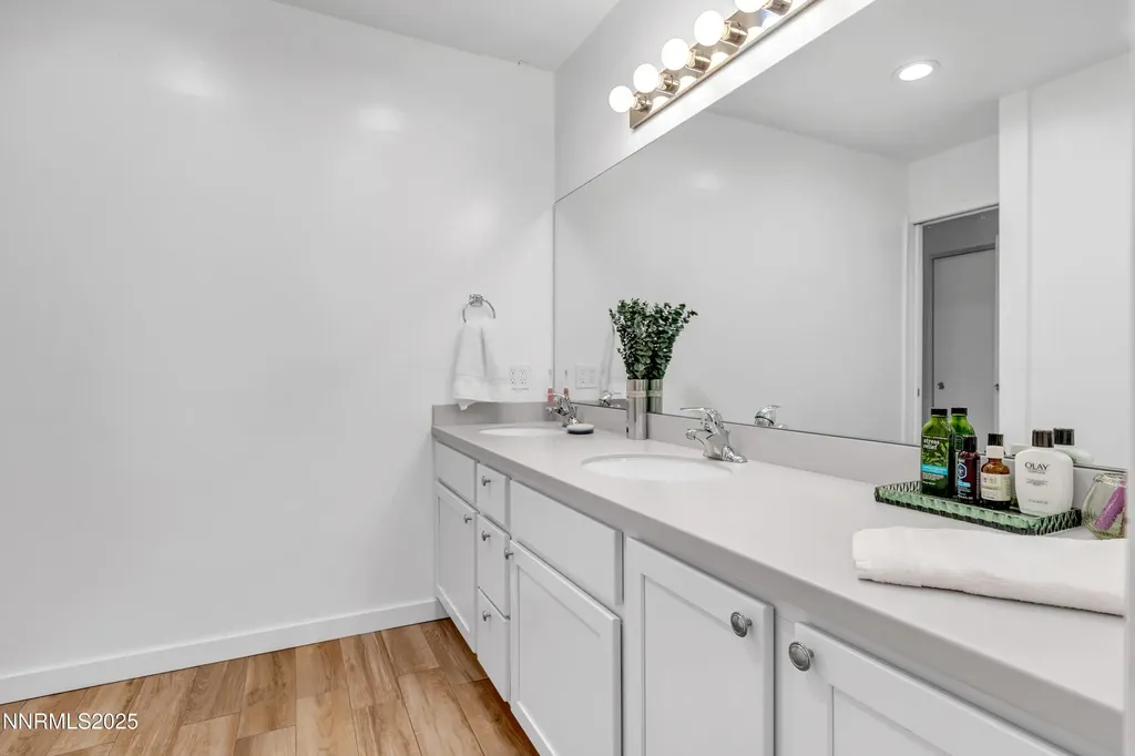 4315 Leeward Reno NV 89502