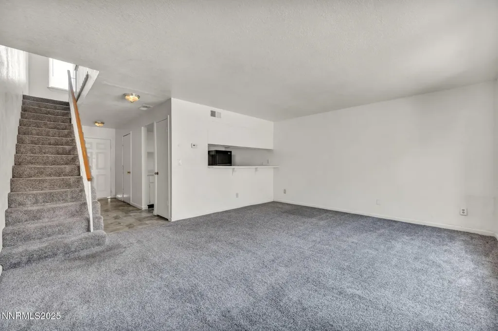 1560 Steven Sparks NV 89431