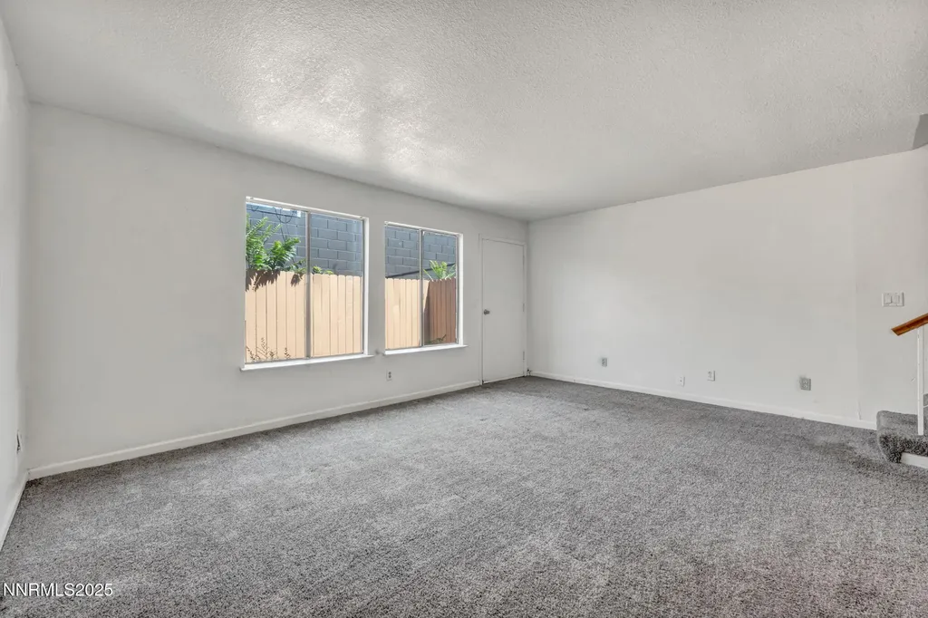 1560 Steven Sparks NV 89431