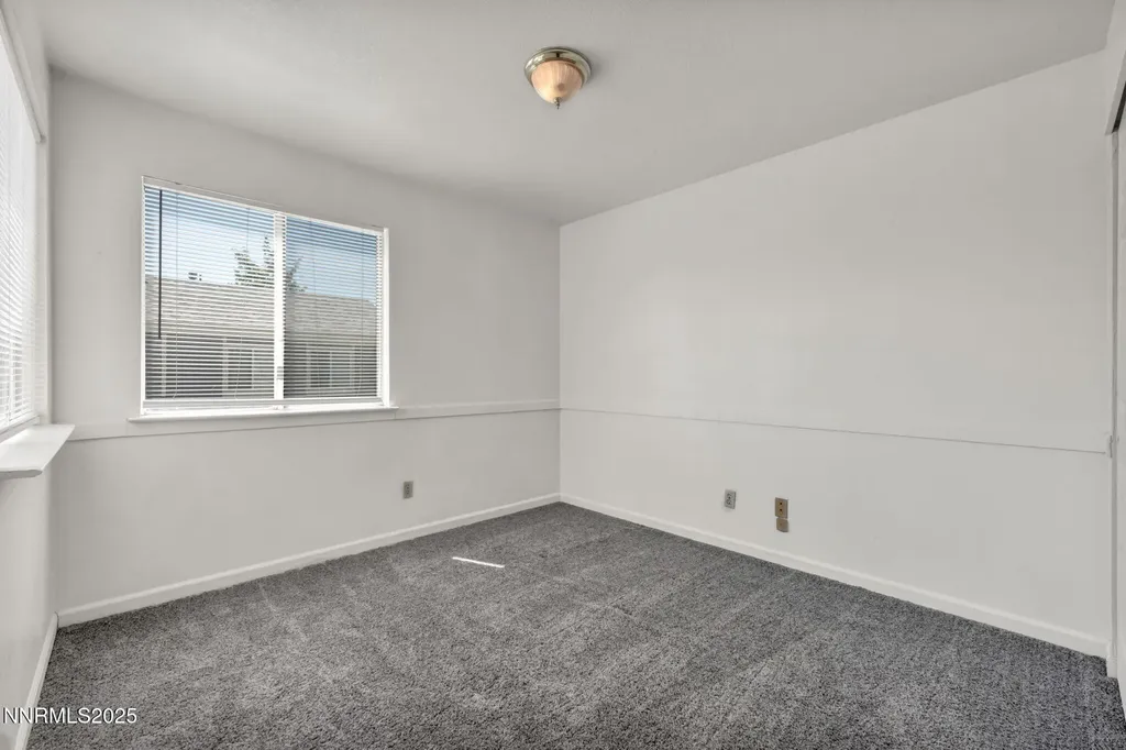 1560 Steven Sparks NV 89431