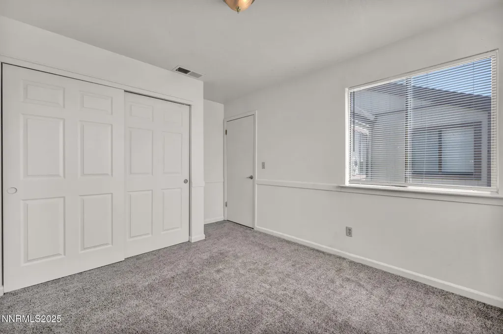 1560 Steven Sparks NV 89431
