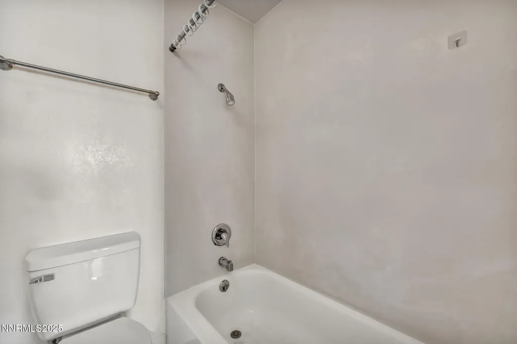 1560 Steven Sparks NV 89431