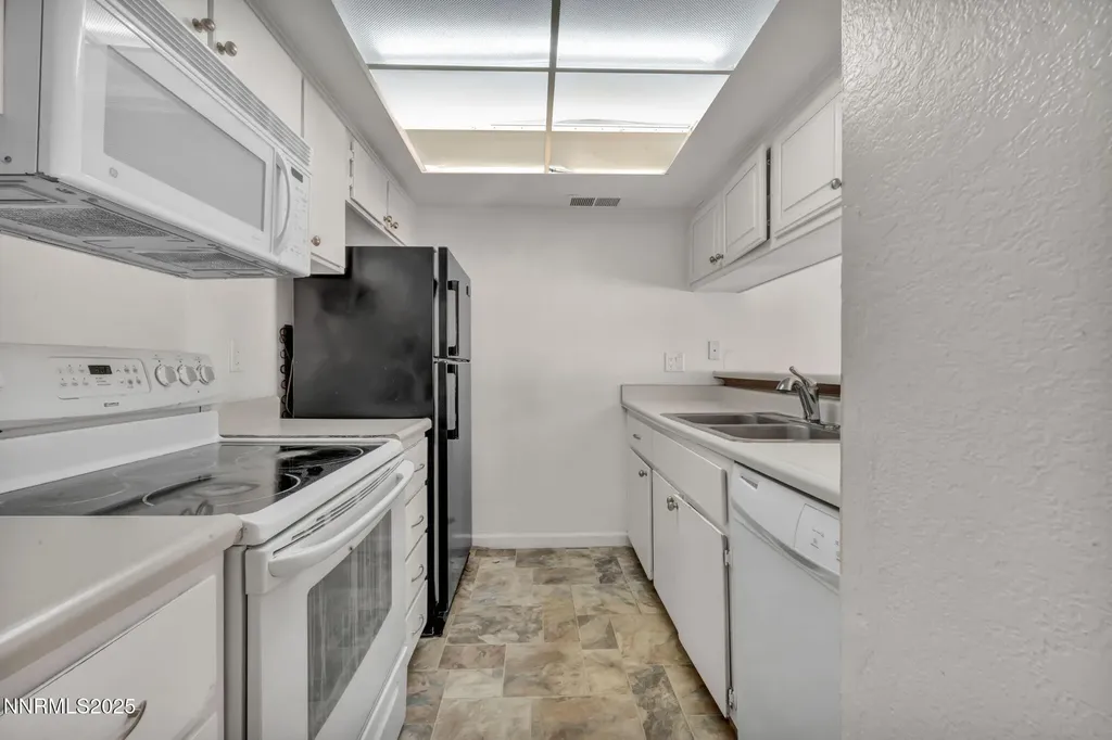 1560 Steven Sparks NV 89431
