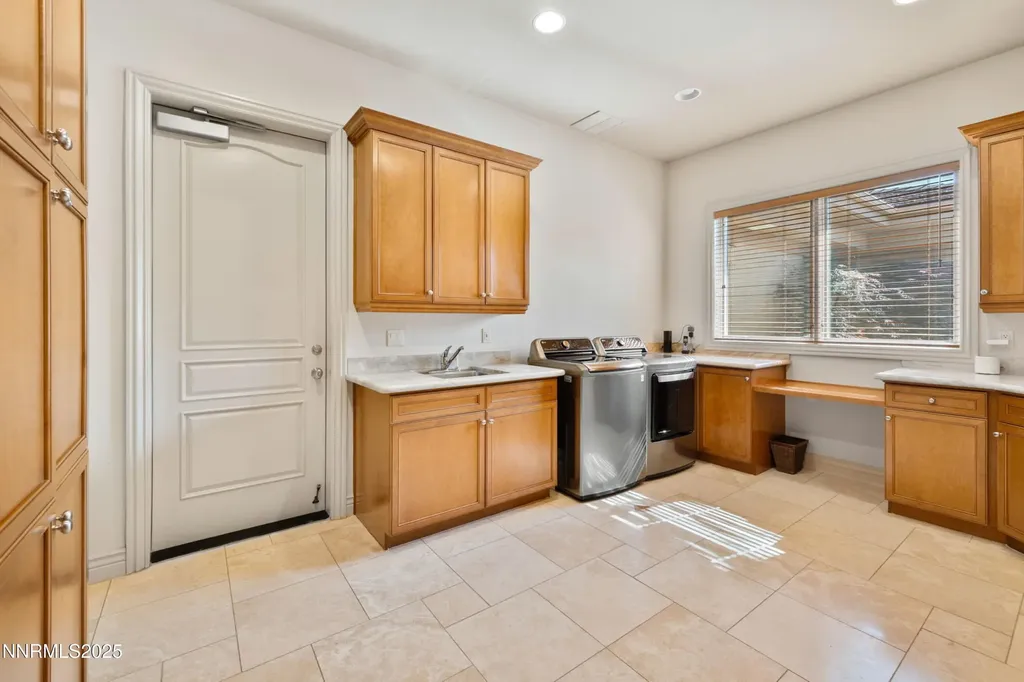 3387 Nambe Reno NV 89511