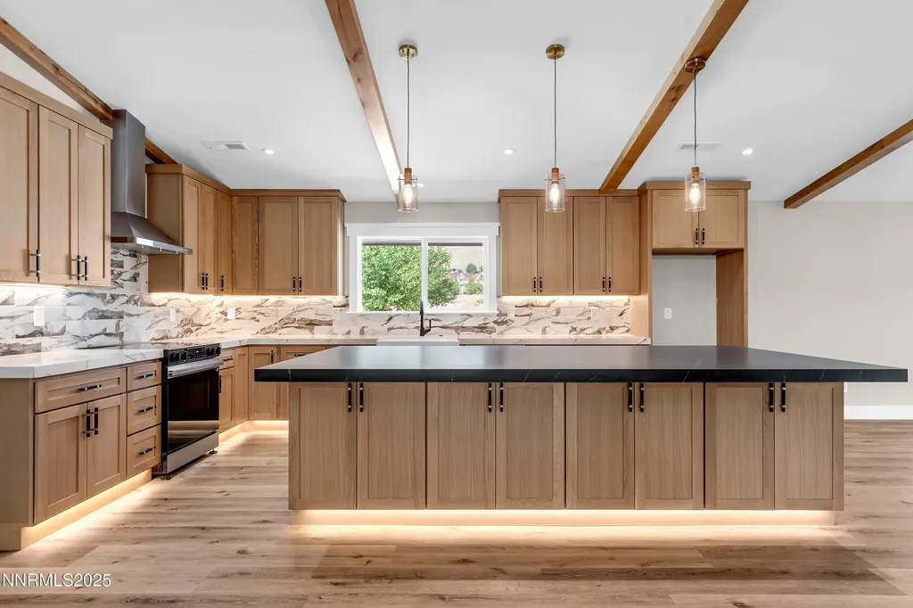 160 Shetland Reno NV 89508
