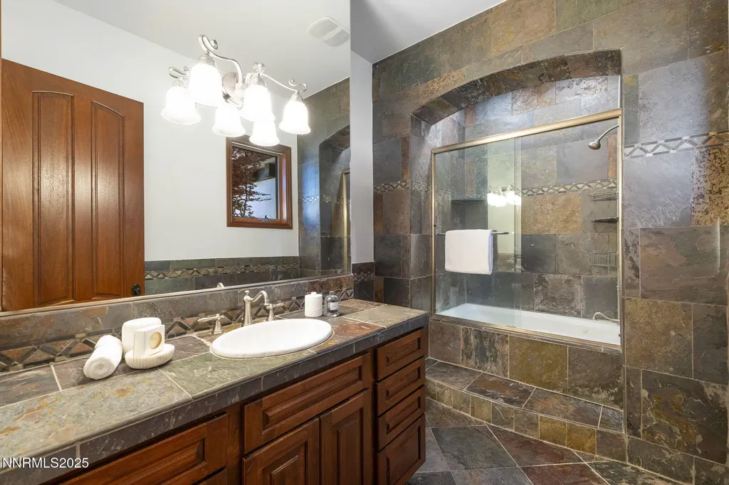 12900 Silver Wolf Reno NV 89511