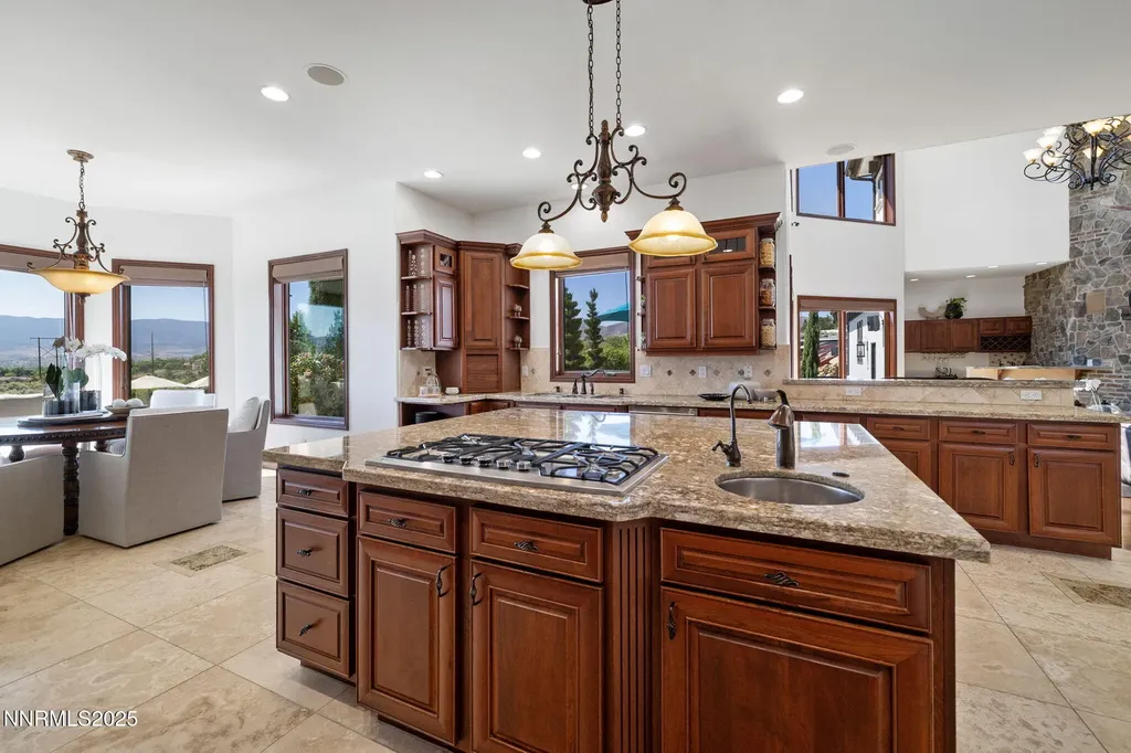 12900 Silver Wolf Reno NV 89511