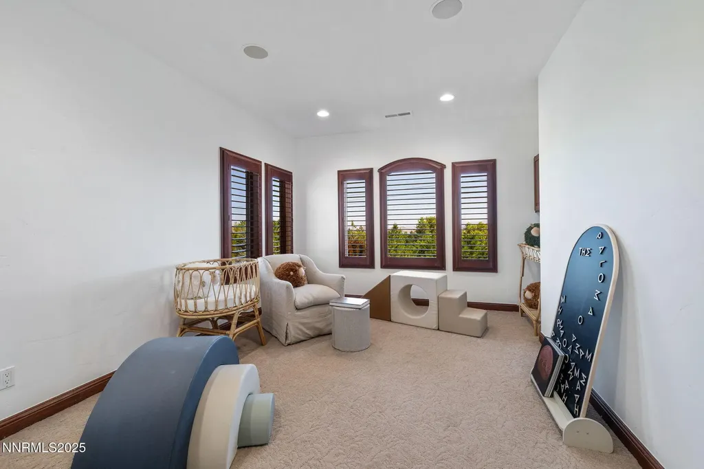 12900 Silver Wolf Reno NV 89511