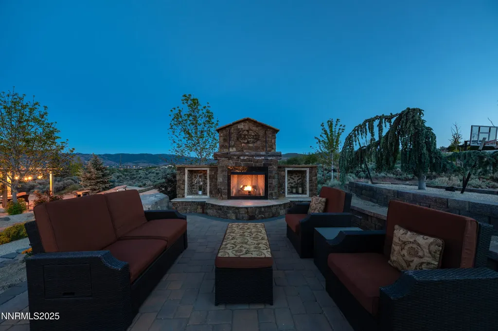 12900 Silver Wolf Reno NV 89511