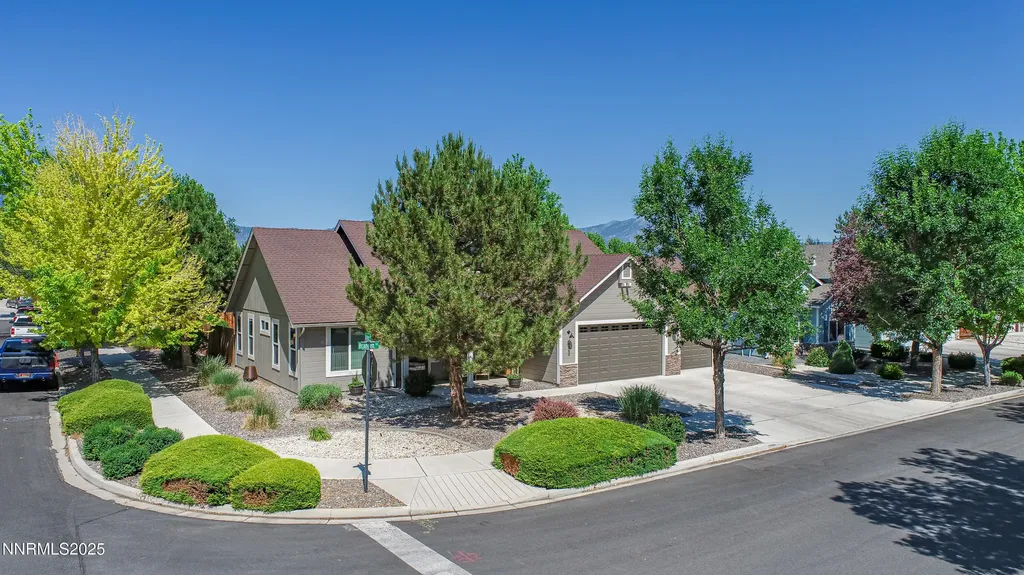 1362 Branden Gardnerville NV 89410