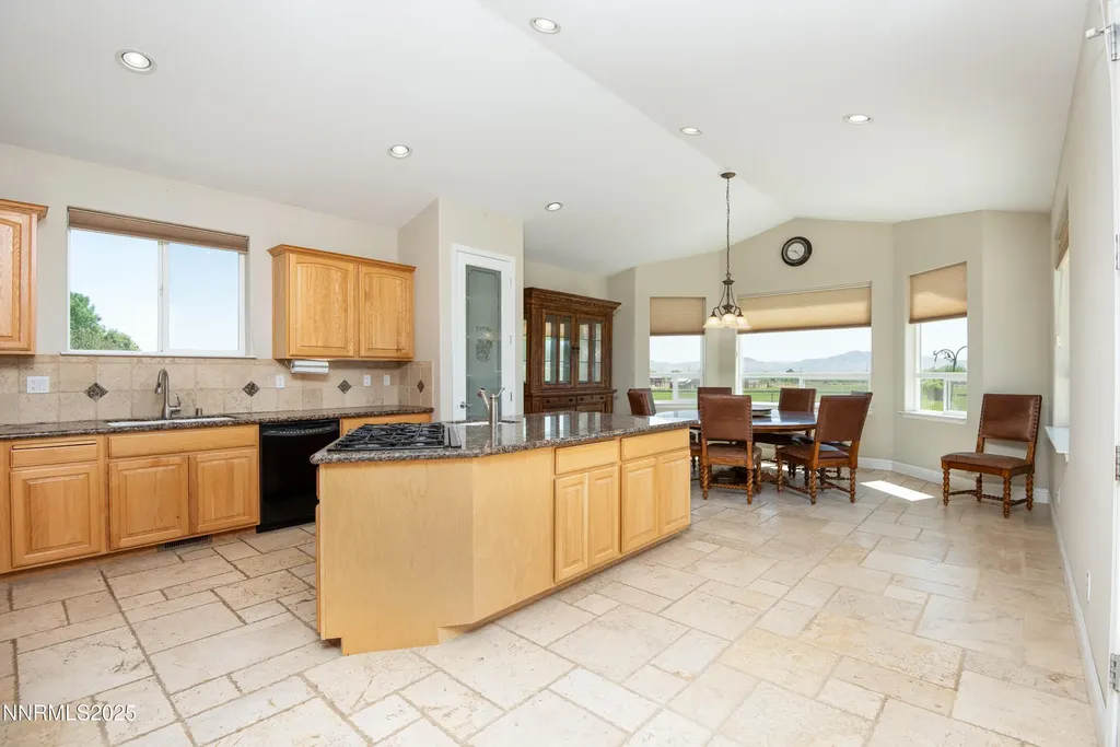 544 Upper Colony Wellington NV 89444