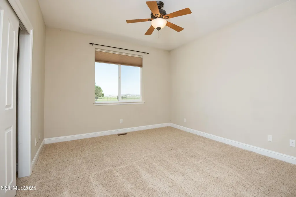544 Upper Colony Wellington NV 89444