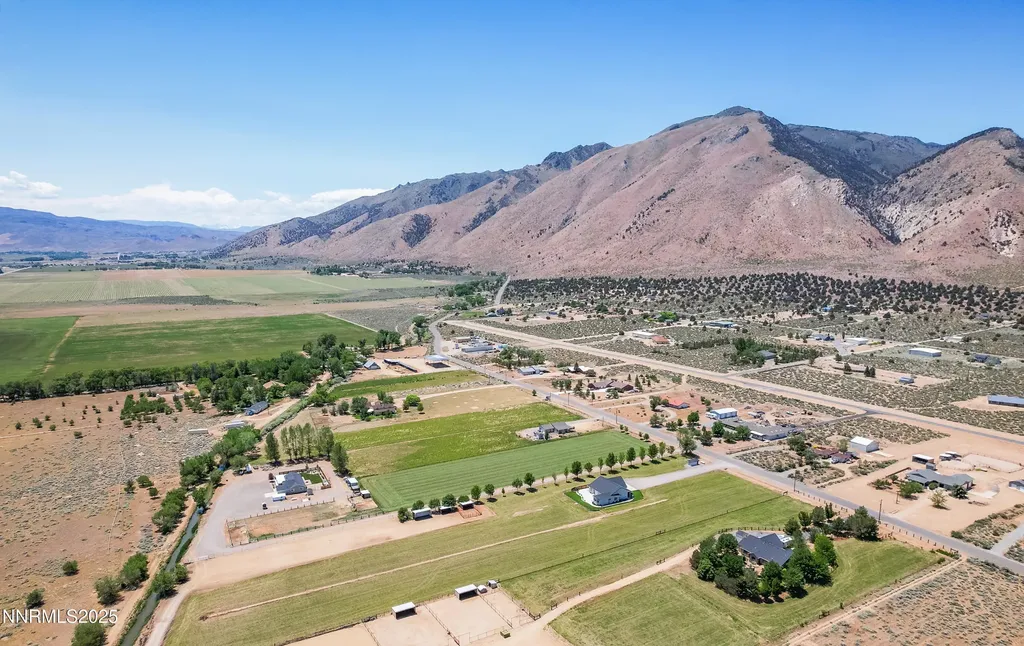 544 Upper Colony Wellington NV 89444