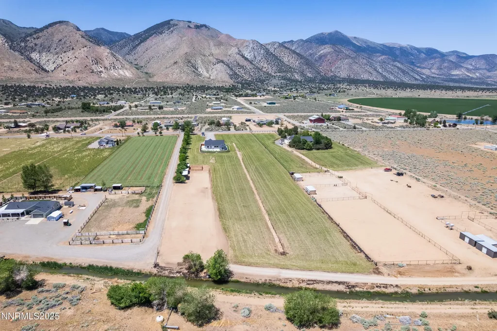 544 Upper Colony Wellington NV 89444