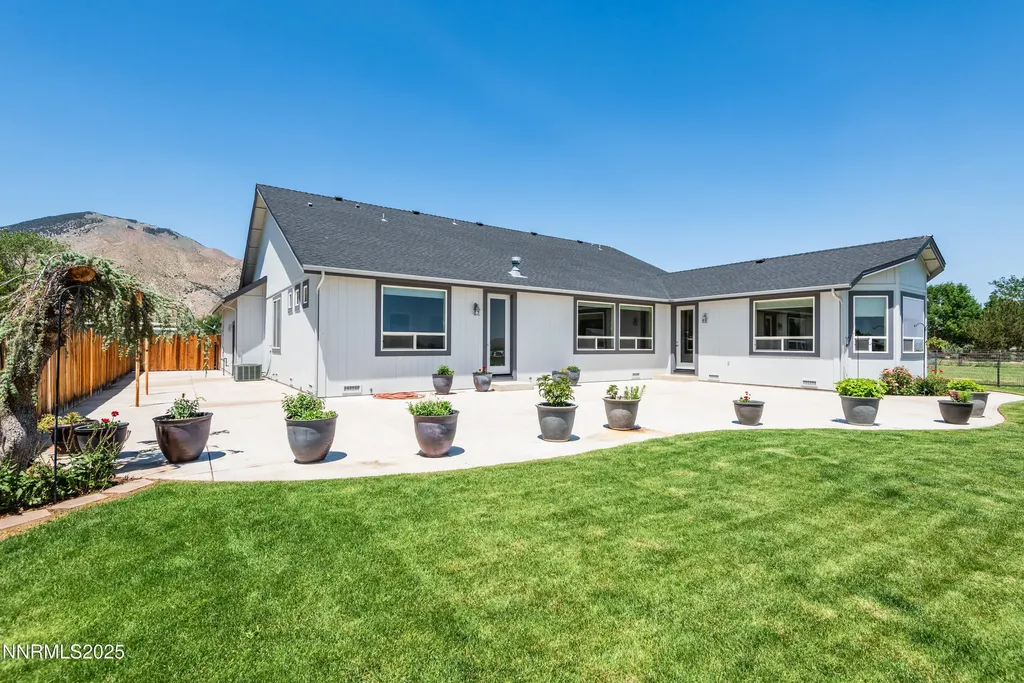 544 Upper Colony Wellington NV 89444