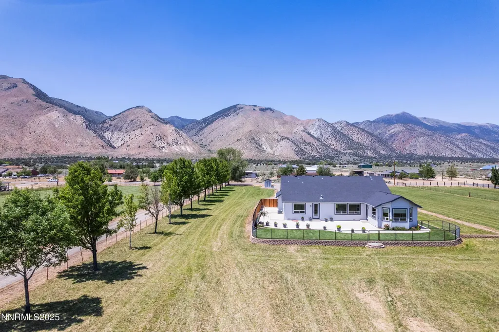 544 Upper Colony Wellington NV 89444