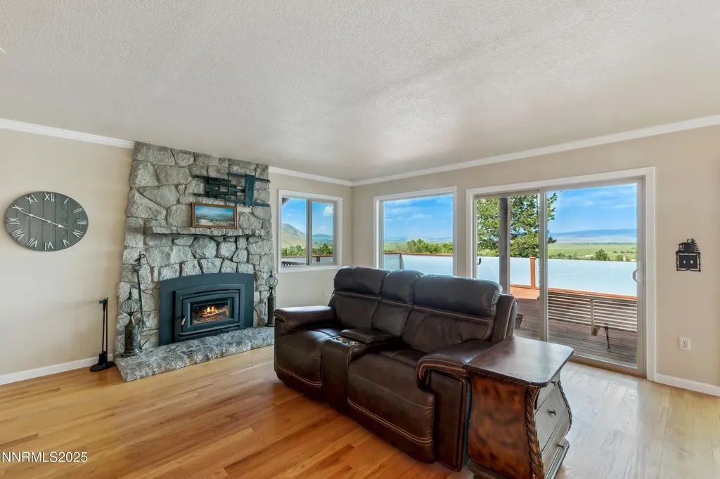 1299 Kingsbury Grade Gardnerville NV 89460