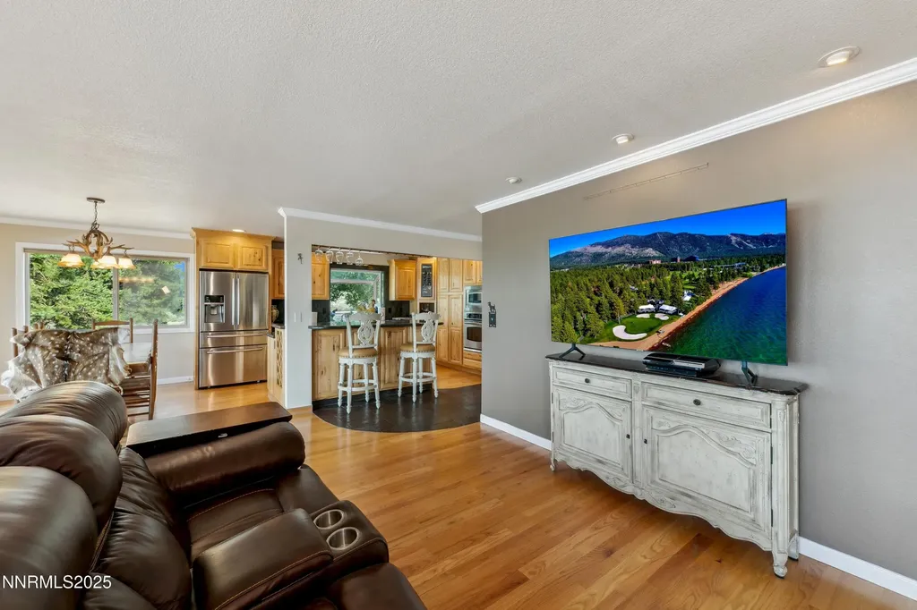 1299 Kingsbury Grade Gardnerville NV 89460