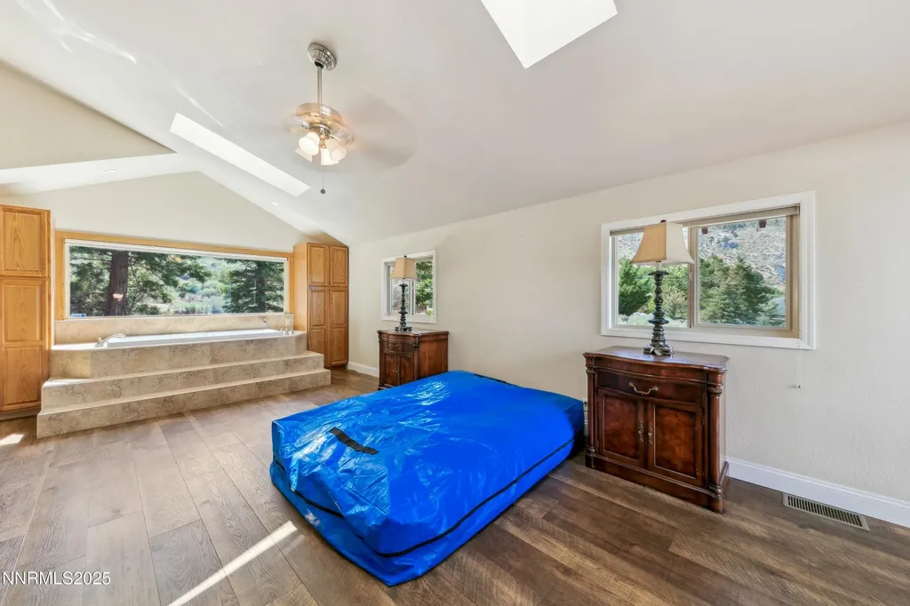 1299 Kingsbury Grade Gardnerville NV 89460